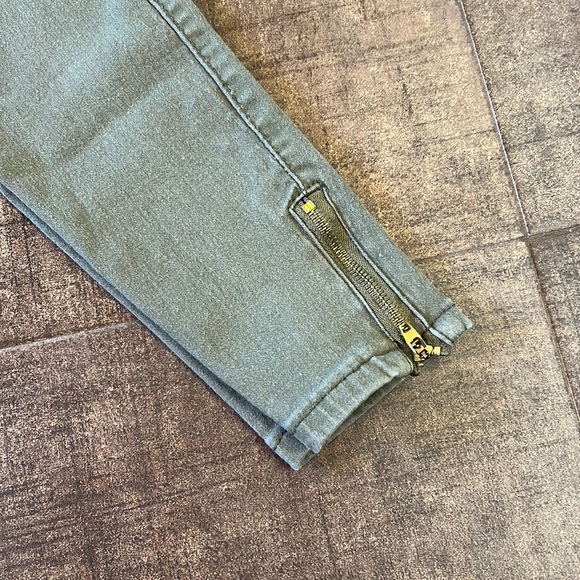 Army Green Jeggings - Picture 4 of 7